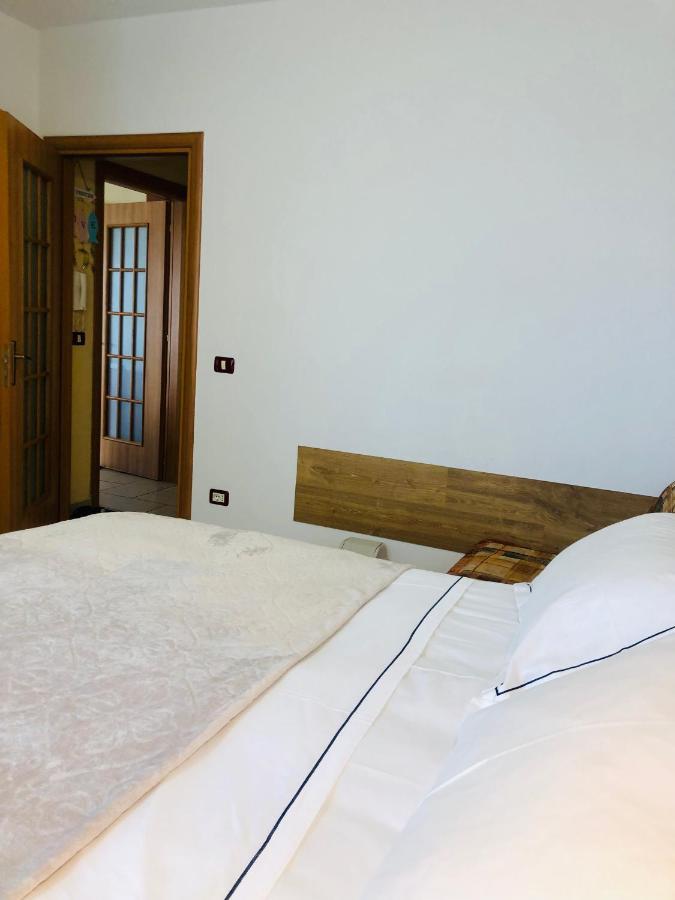 Teuta Apartment Дуррес Экстерьер фото