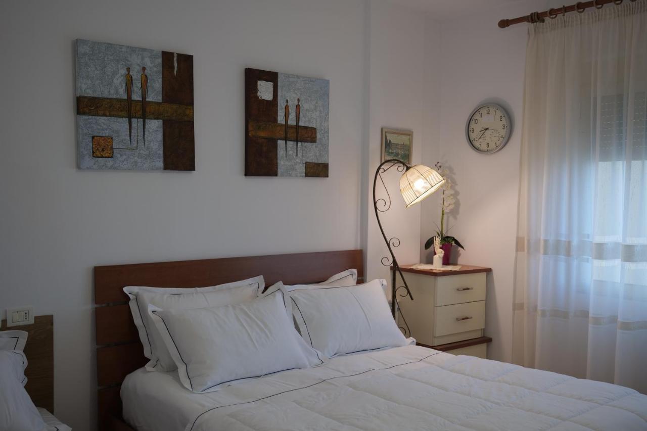 Teuta Apartment Дуррес Экстерьер фото